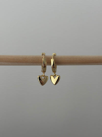 Mini Heart Huggies