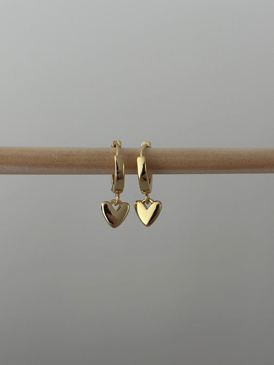 Mini Heart Huggies