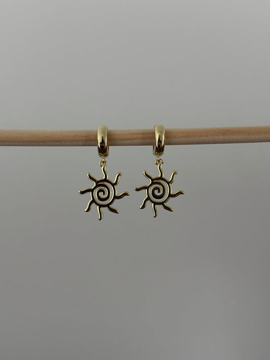 Small Sun Spiral Huggies